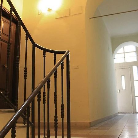Near Colosseum By Varental 2Br + 1Sb Roma Ngoại thất bức ảnh